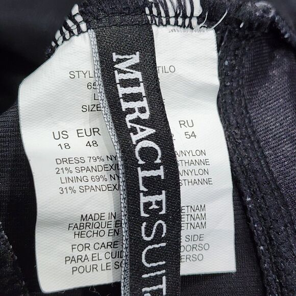 Miraclesuit Pin Point Marais One Piece Swimsuit Size 18 - Picture 9 of 12